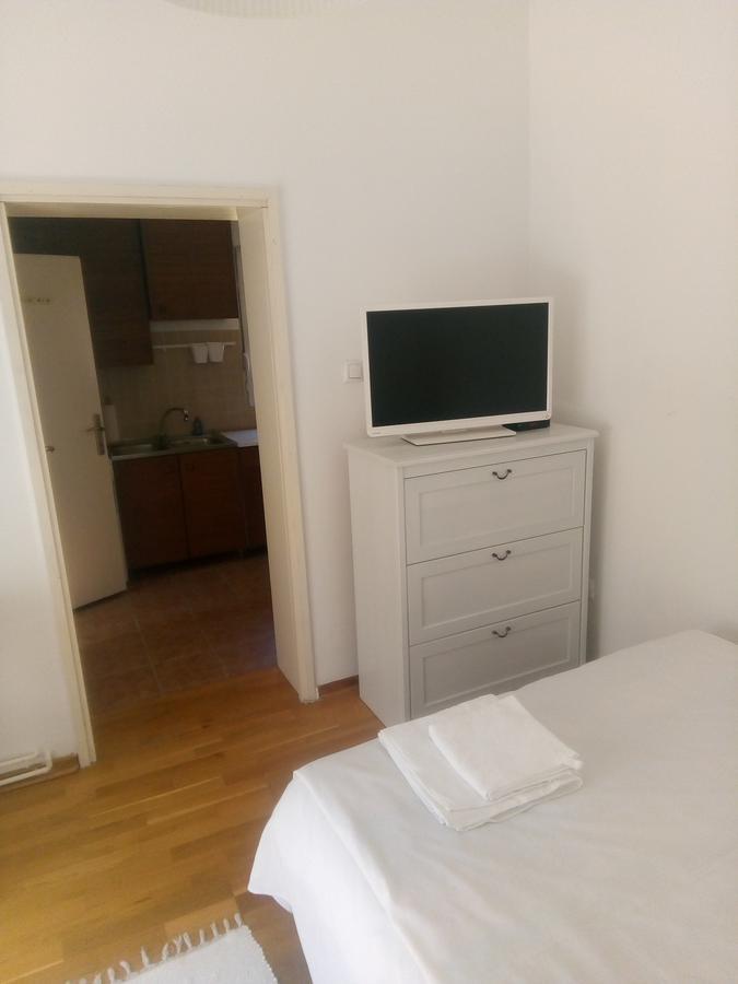 Marijana - Center Apartamento Novi Sad Exterior foto