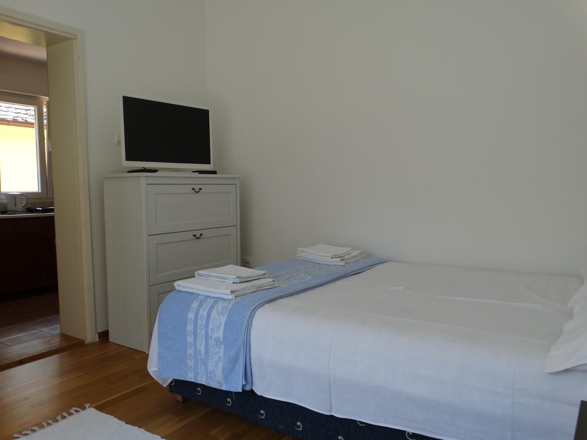 Marijana - Center Apartamento Novi Sad Exterior foto